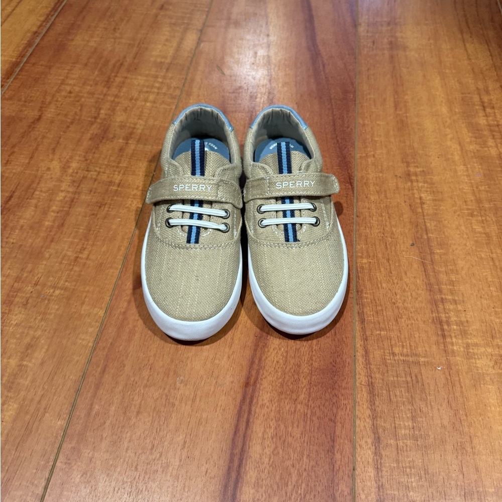 Sperry Kids Beige and Blue Sneakers
